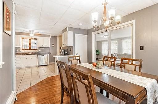 5th image of 21 Reservoir Ave