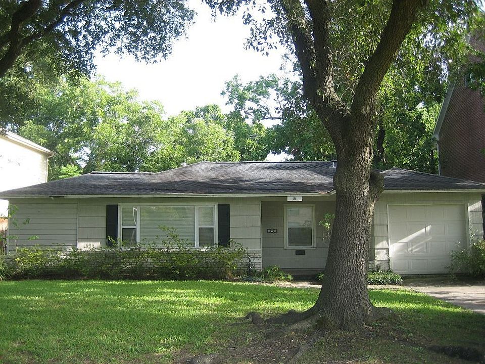 1st image of 4811 Wedgewood Dr