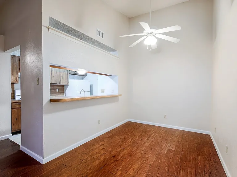 4407 Limewood Ct #B — Photo 14