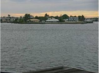 6 Sabal Island Dr, Ocean Ridge, FL 33435