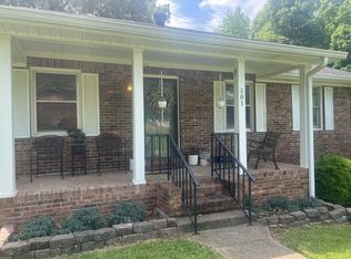 181 Church St S, Mc Ewen, TN 37101