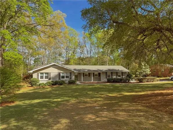 8774 Vansant St, Douglasville, GA 30134