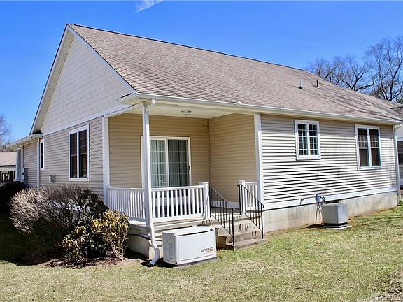 4th image of 21 Riverview Dr