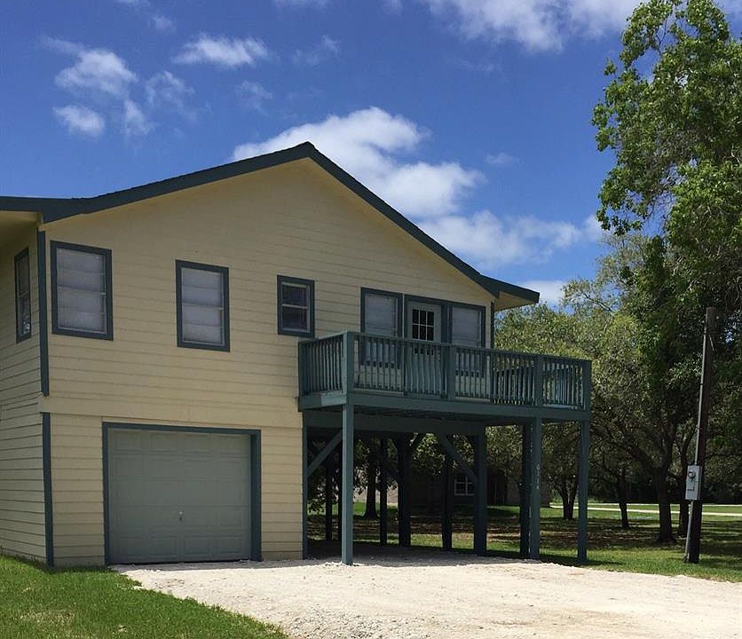1st image of 6114 Lazy Ln
