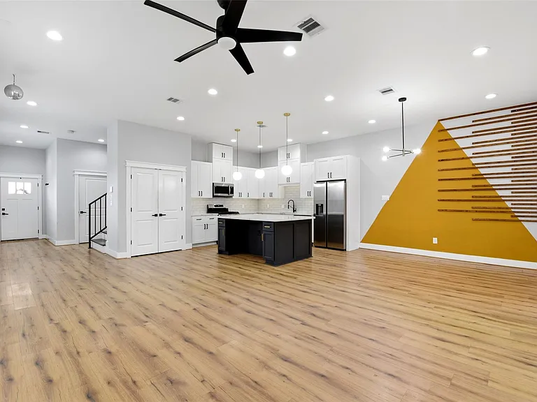 6476 Tc Jester Blvd — Photo 11