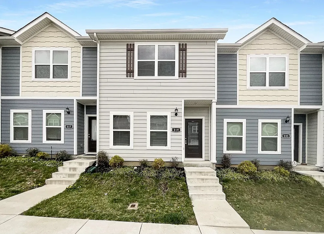 2 bed, 1173 sqft, $1,600 — Photo 1