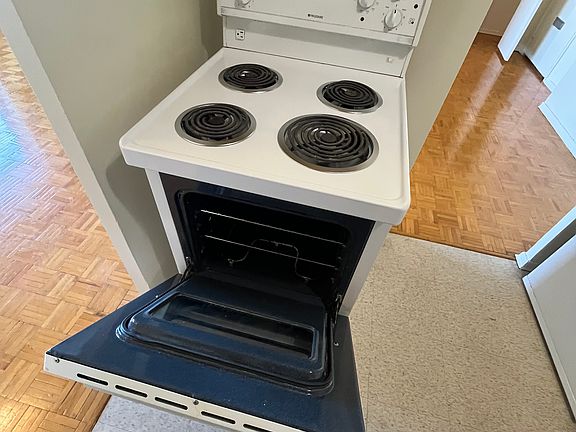 2nd image of 180 Mill St S #505