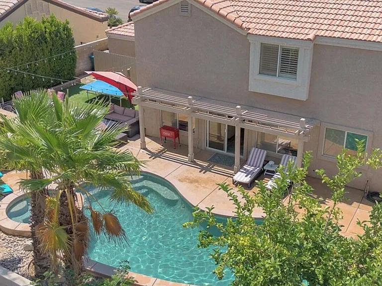 79320 Desert Wind Ct — Photo 56