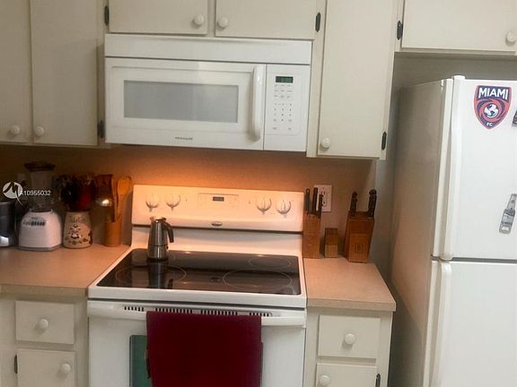 3rd image of 7200 NW 114th Ave APT 209