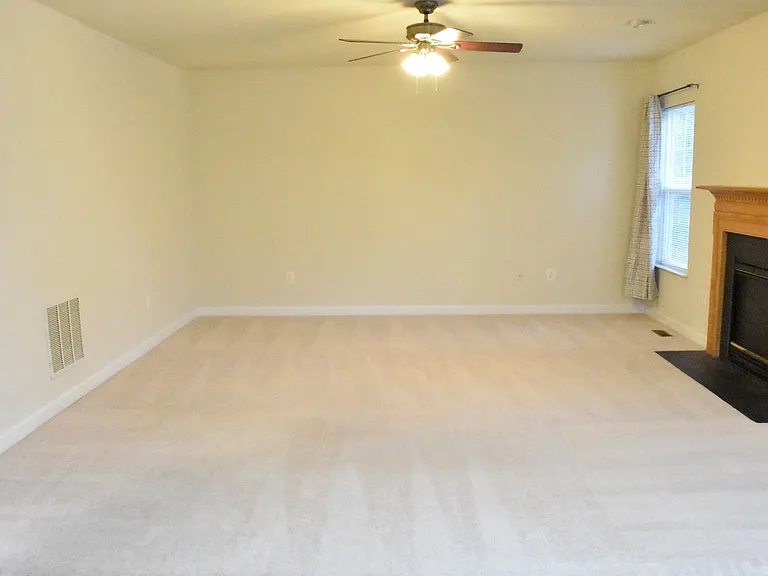1310 Walker Dr — Photo 13