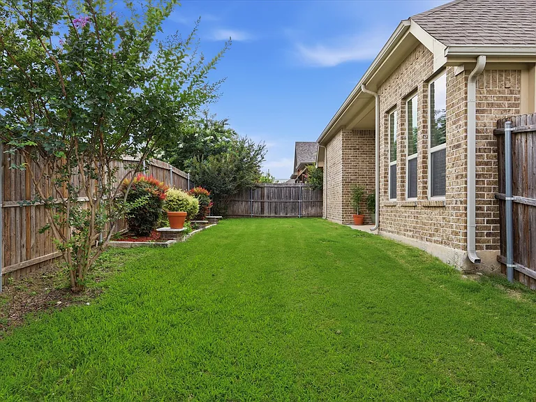 4116 Onyx Way — Photo 28