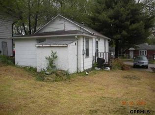 5627 N Ruggles St, Omaha, NE 68104