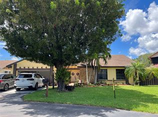 4862 SW 147th Ct, Miami, FL 33185