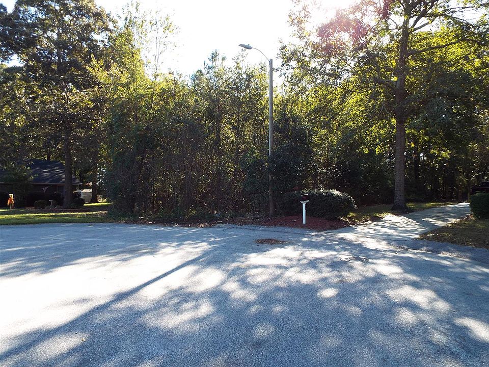 50 Club Forest Ct