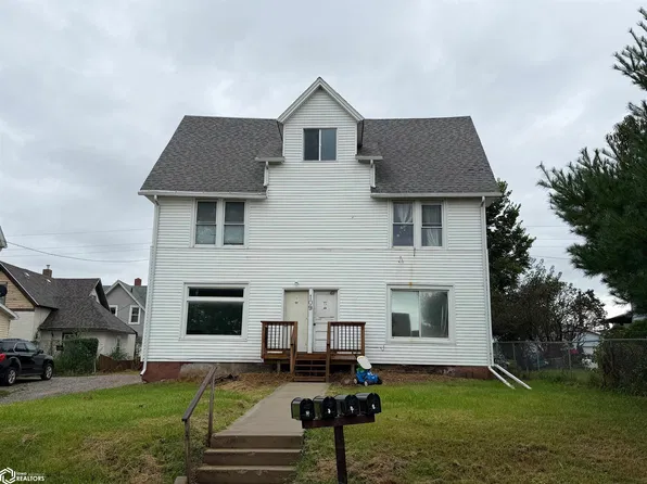 109 S 2nd St, Marshalltown, IA 50158