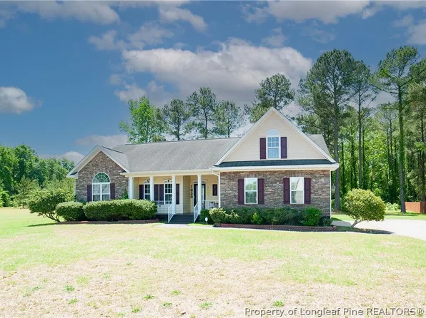 1630 Pristine Ln, Hope Mills, NC 28348