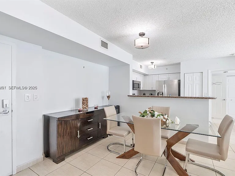 1155 Brickell Bay Dr #603 — Photo 5
