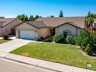 594 W Orange St, Kingsburg, CA, 93631