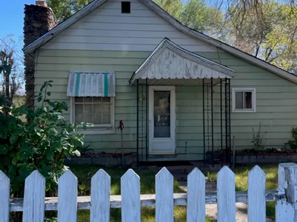 524 4th St, Loyalton, CA 96118