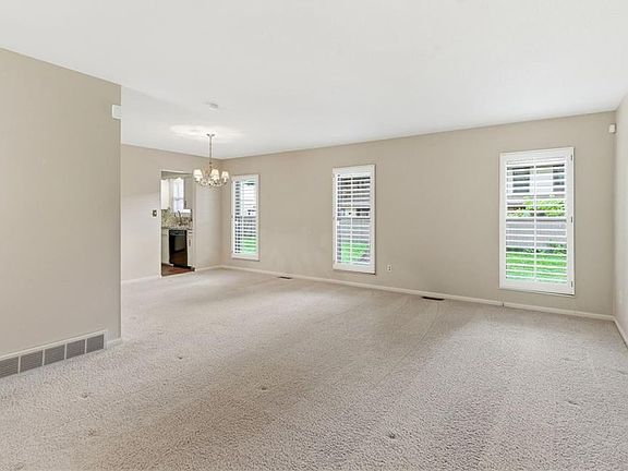 4th image of 10245 Conser St