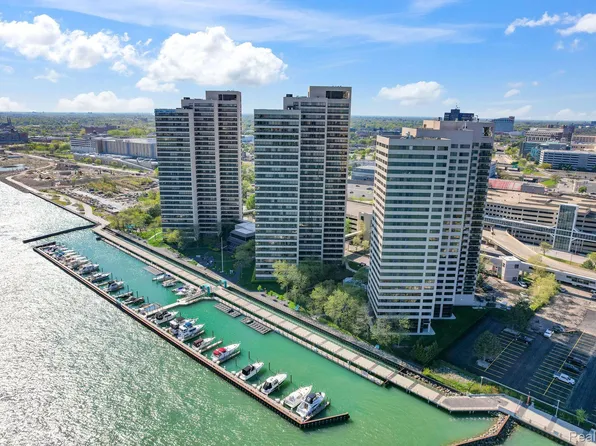 300 Riverfront Dr #300/4C, Detroit, MI 48226
