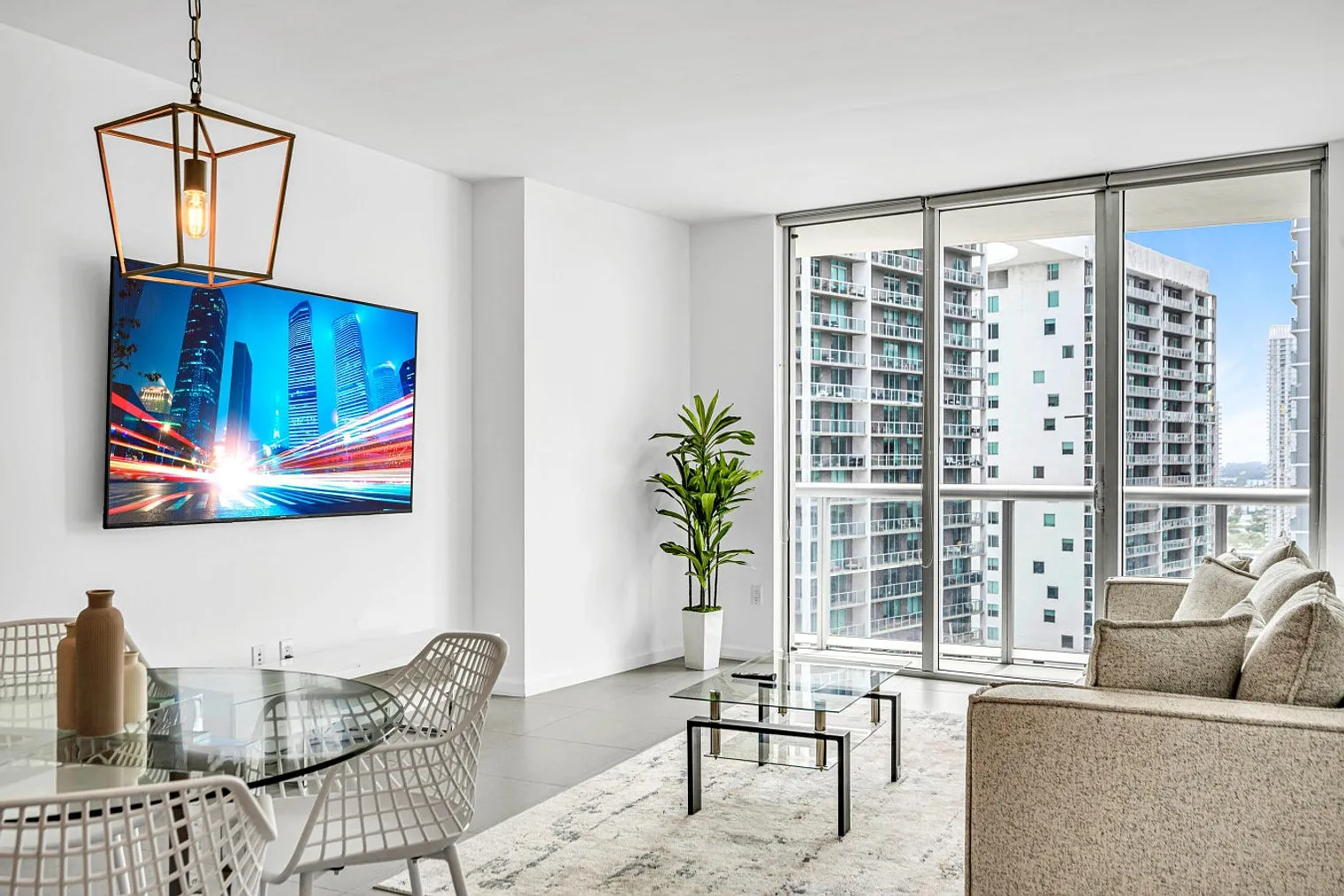1 bed, 1.0 bath, 9063 sqft, $4,245 — Photo 1