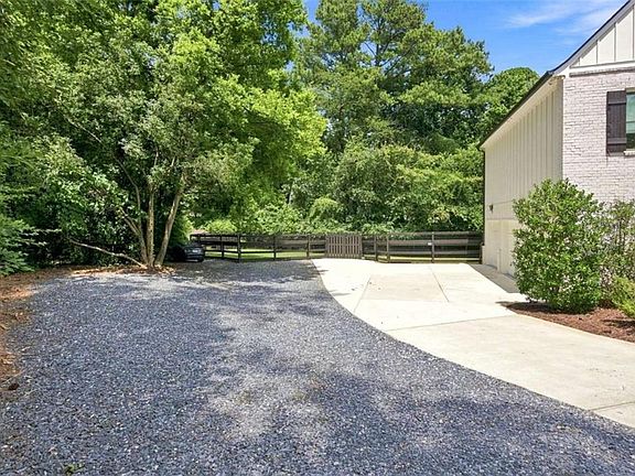 5th image of 96 Woodstock Rd