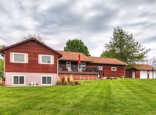 1889 Rolling Hills Loop, Council Bluffs, IA 51503