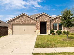 204 University St, Farmersville, TX 75442