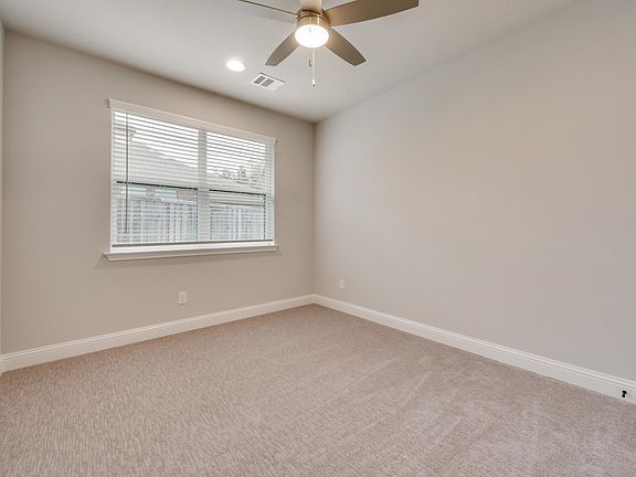 4th image of 6340 Oakbend Cir Unit 6340