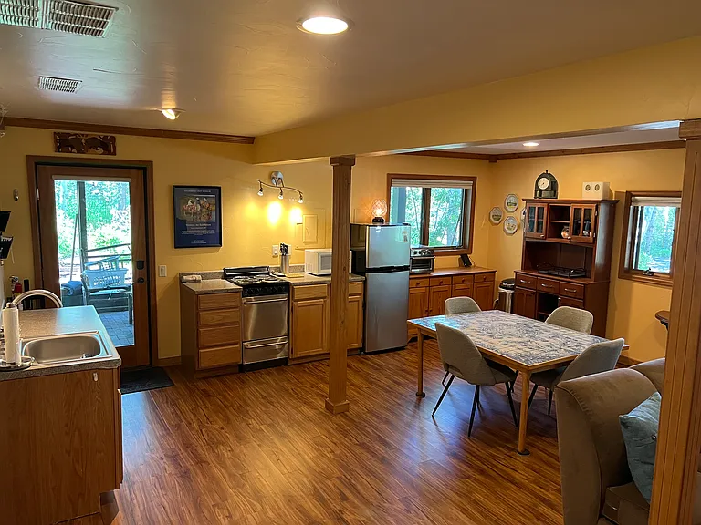 240 Sundance Ct — Photo 8