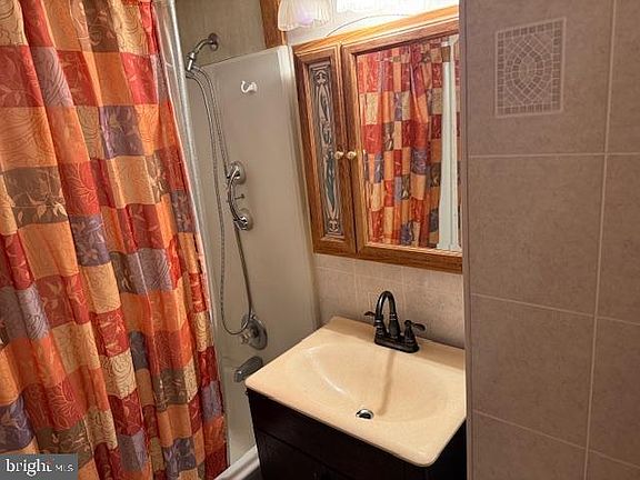4th image of 1503 E Hamilton Ln