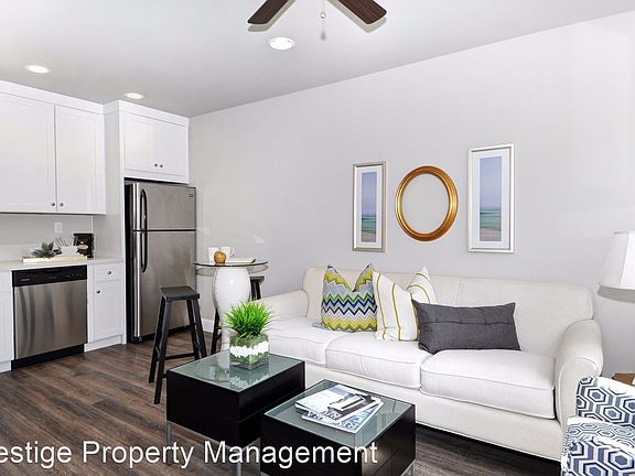 4th image of 1605 Electric Ave #3