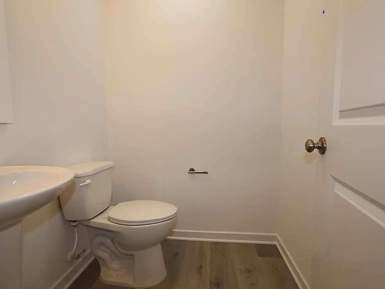 43 Basswood St — Photo 16