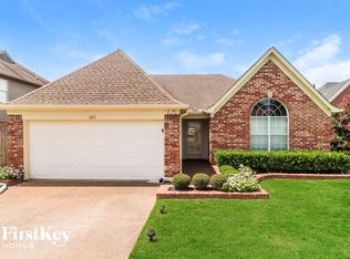 1113 Cathedral Ln, Cordova, TN 38018