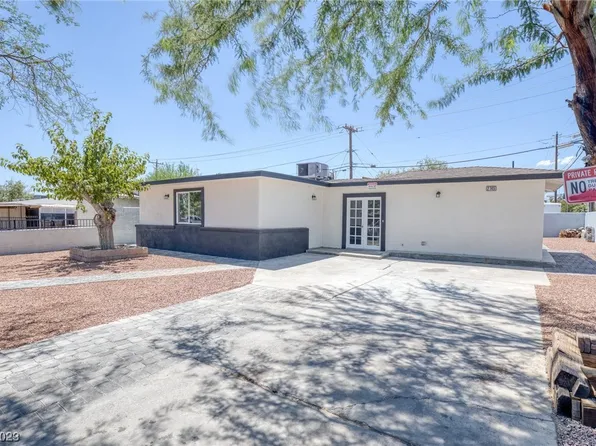 2745 Salt Lake St, North Las Vegas, NV 89030