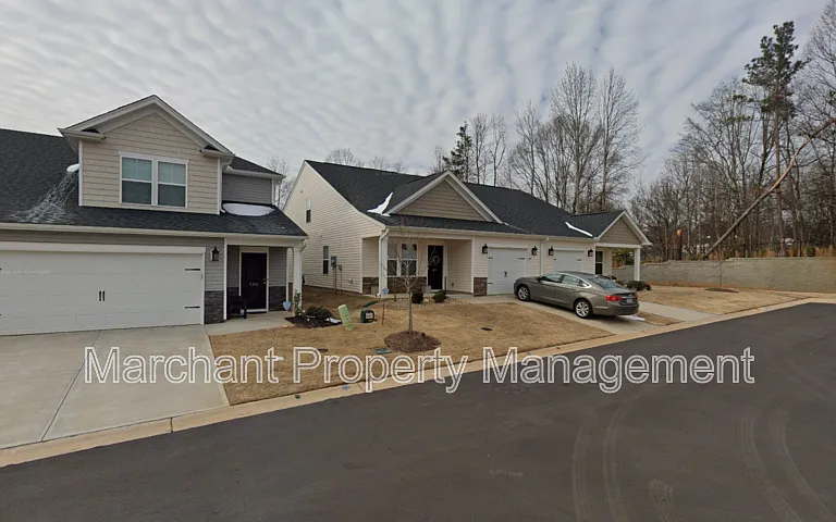 403 Moss Branch Ct — Photo 1