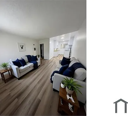 2 bed, 590 sqft, $1,900 — Photo 1