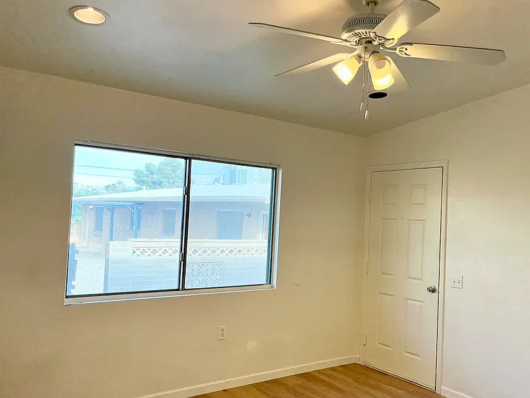 4454 E 3rd St #2 — Photo 12