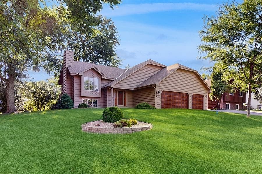 1st image of 14824 Maywood Dr