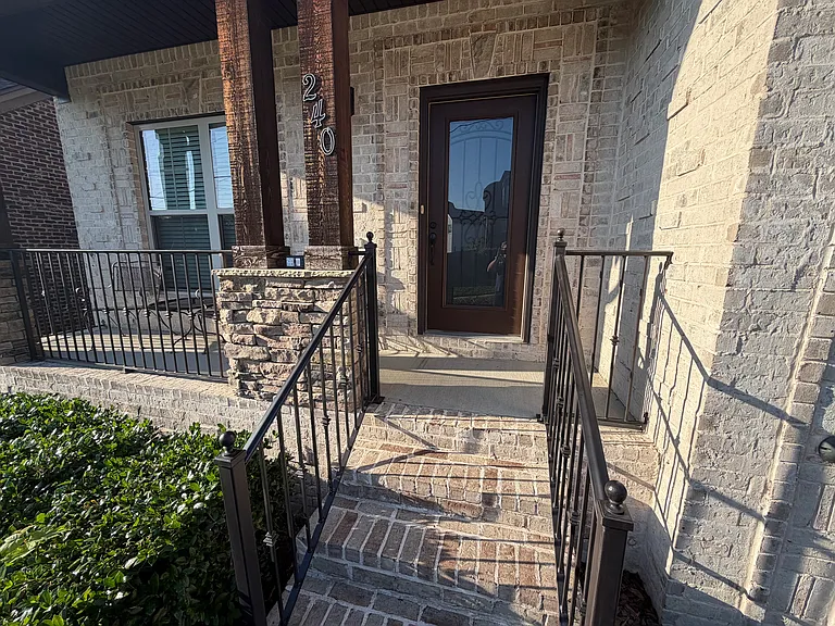 240 Windmill Trl — Photo 2