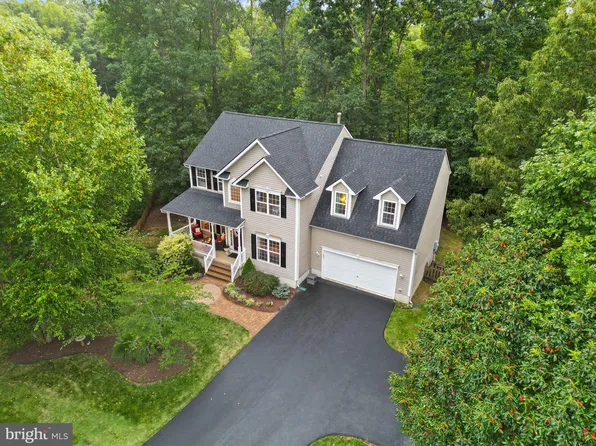 9400 Braken Ct, Fredericksburg, VA 22408