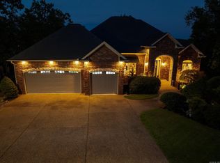 30 Pillar Ln, Hot Springs Village, AR 71909