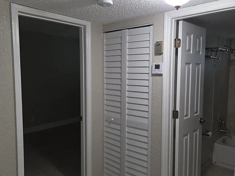 1503 SE Royal Green Cir — Photo 8