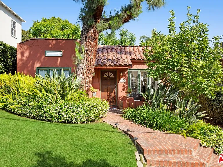 1722 Maltman Ave — Photo 1