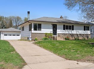 1020 3rd St NW, New Brighton, MN 55112