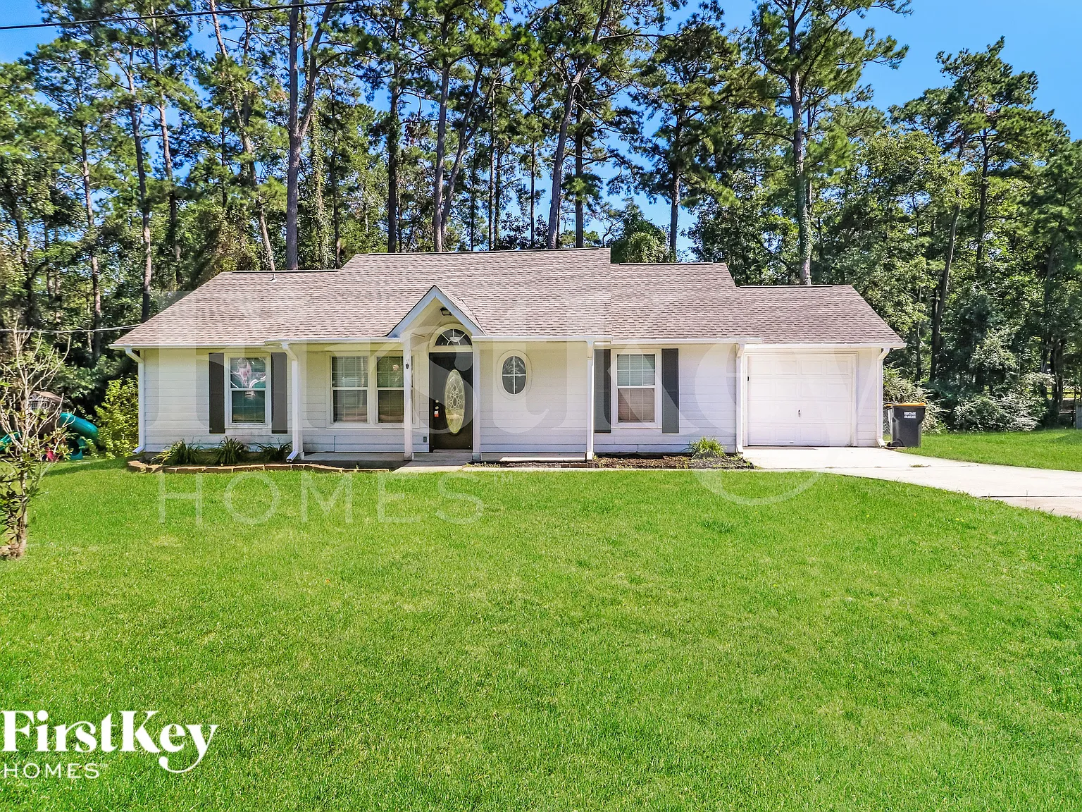 3 bed, 2.0 bath, 1204 sqft, $1,745 — Photo 1