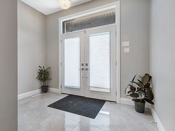 2nd image of 348 Abbeydale Cir