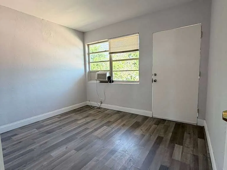 1761 Ali Baba Ave #5 — Photo 10