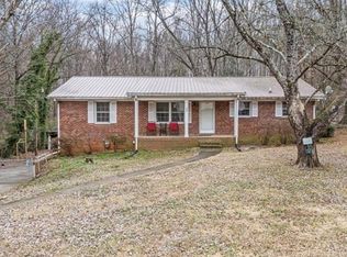 204 Hamilton Rd, Lexington, NC 27295